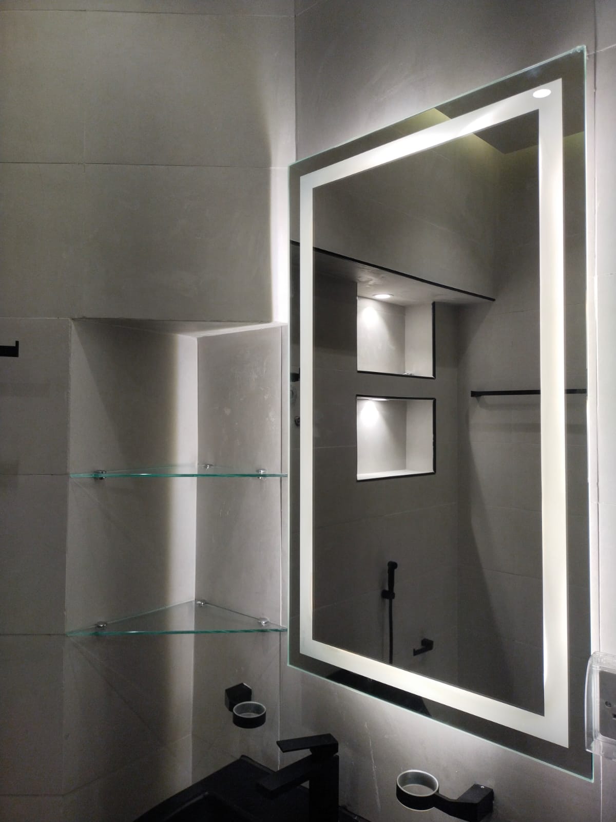 Glass Works Qatar — 90b14f81 33e6 4c84 8961 0be8edf7b103