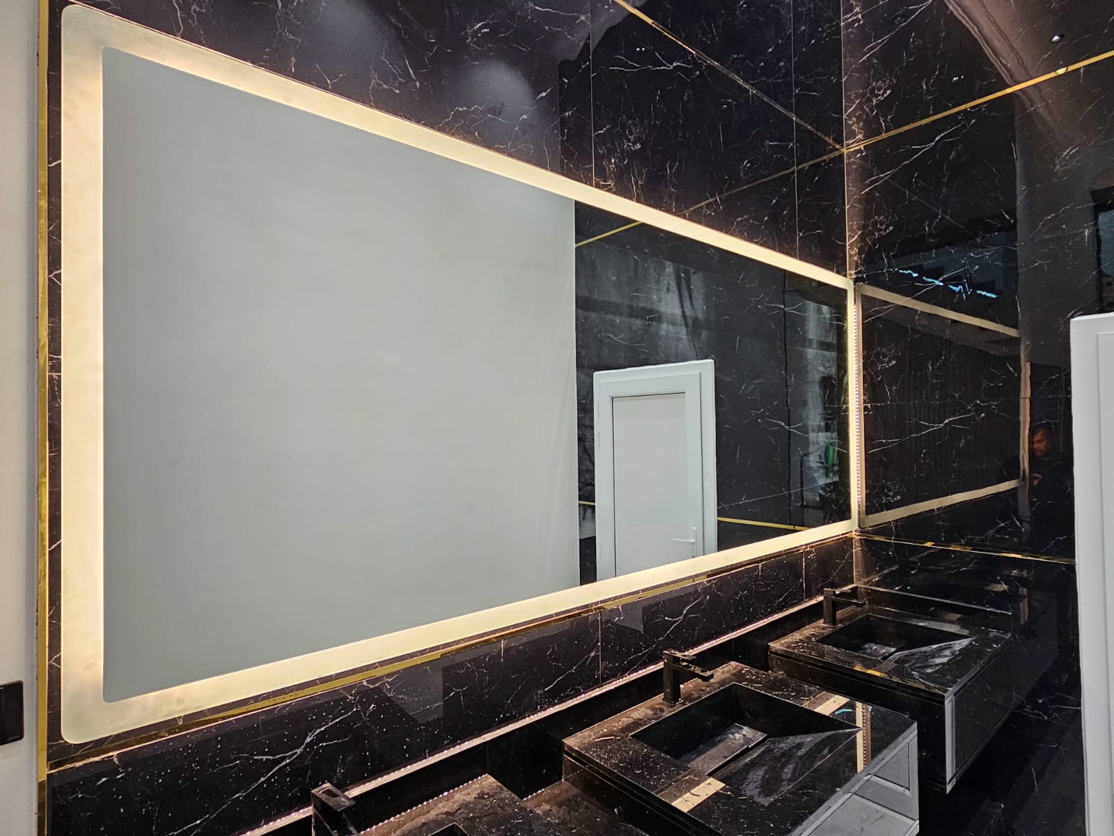 Glass Works Qatar — A68f1abf E30f 49b3 B870 0b6e23873e50